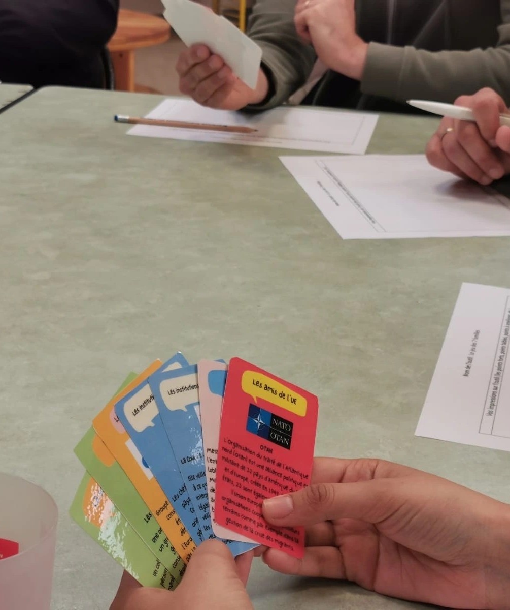 Le jeu de 7 familles est l'un des 5 jeux créés dans le cadre du projet Europe & JEU'nes.